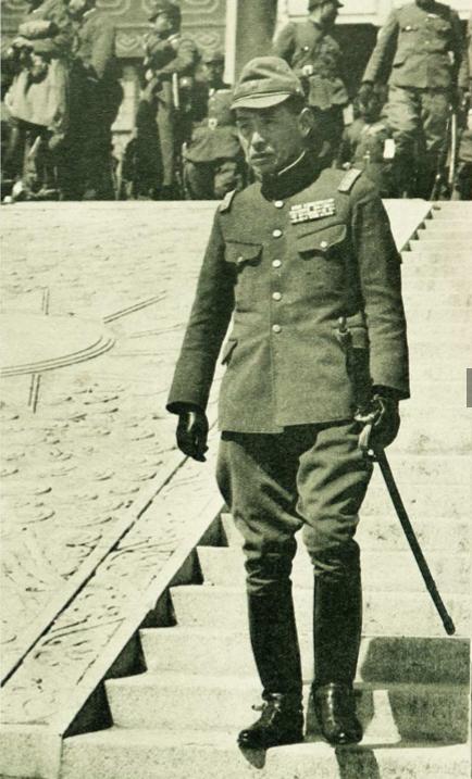 侵华日军上海方面最高指挥官畑俊六出现在纪念仪式牙1938年3月10日