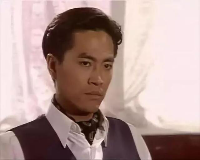直到1991年,陈庭威决定转投到亚视旗下拍剧,凭着《豪门》及连续剧