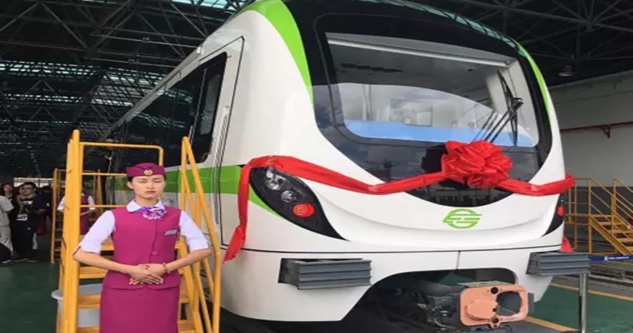 中国gdp垫底的二线城市,竟投资百亿修地铁,网友:真敢花