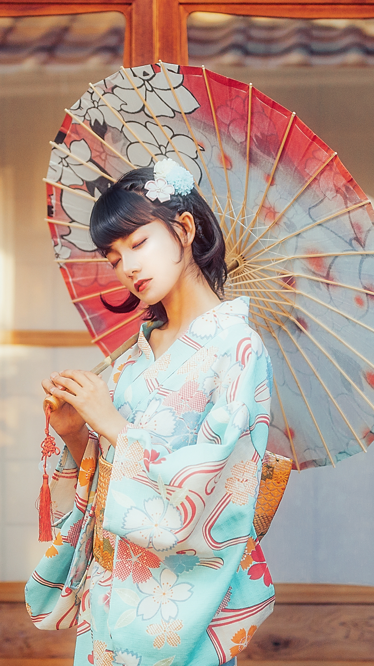 有事钟无艳无事夏迎春