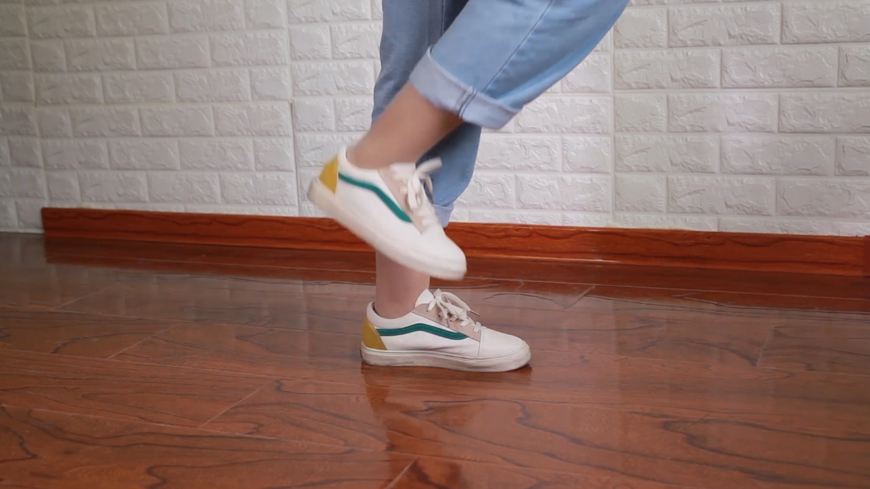 常练跺脚功,每天5分钟,巧补肾气,缓解压力,预防中风