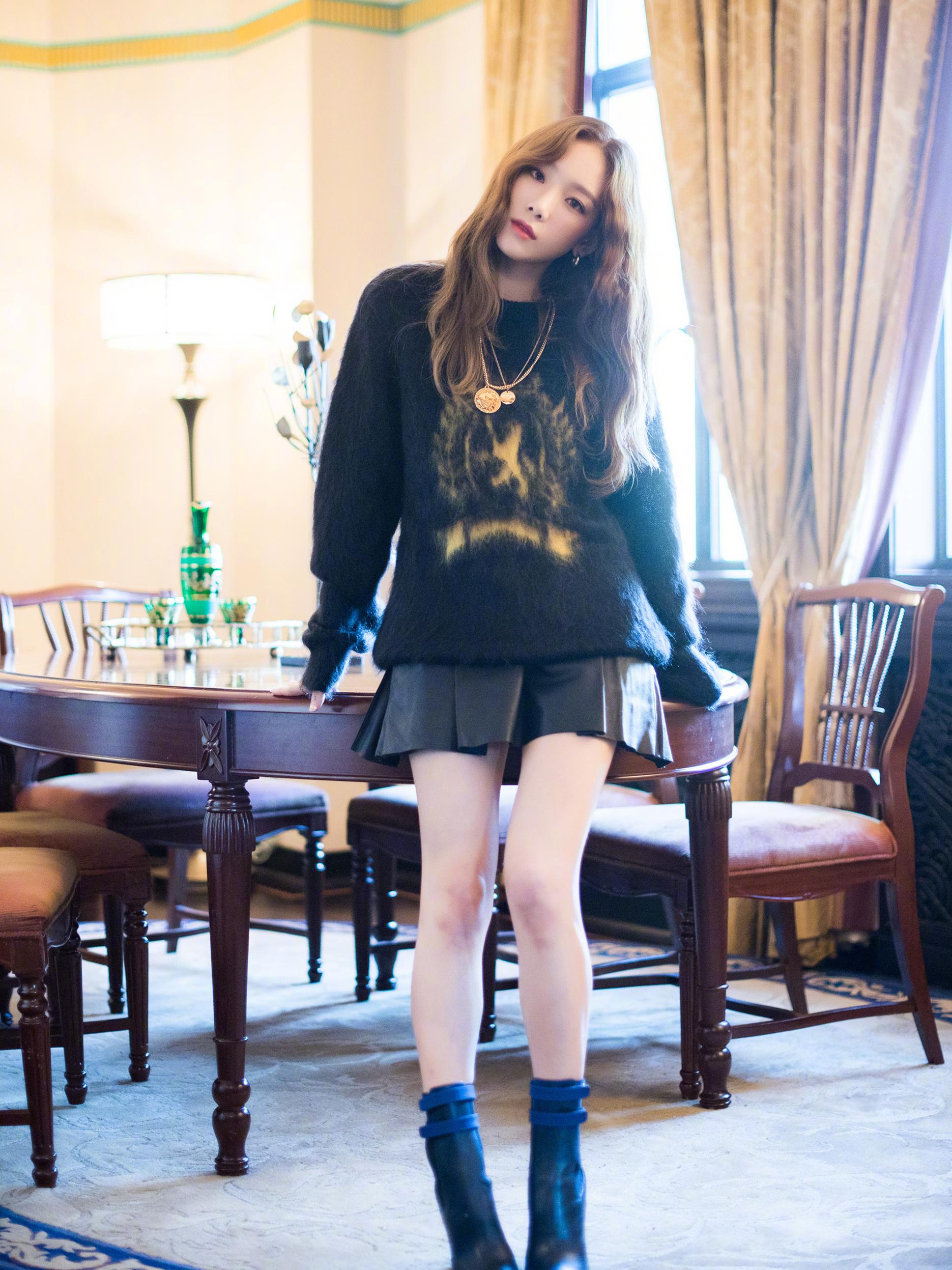 真是服了金泰妍穿个毛衣都仙气满满谁敢信她快30岁了