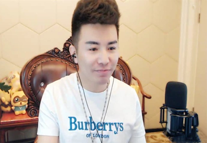 九天与舞帝利哥的矛盾犹在,如念及师徒情谊,他们能重归于好吗?