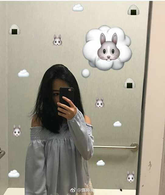 爱对着镜子拍照的你不妨加一些装饰更有趣哦