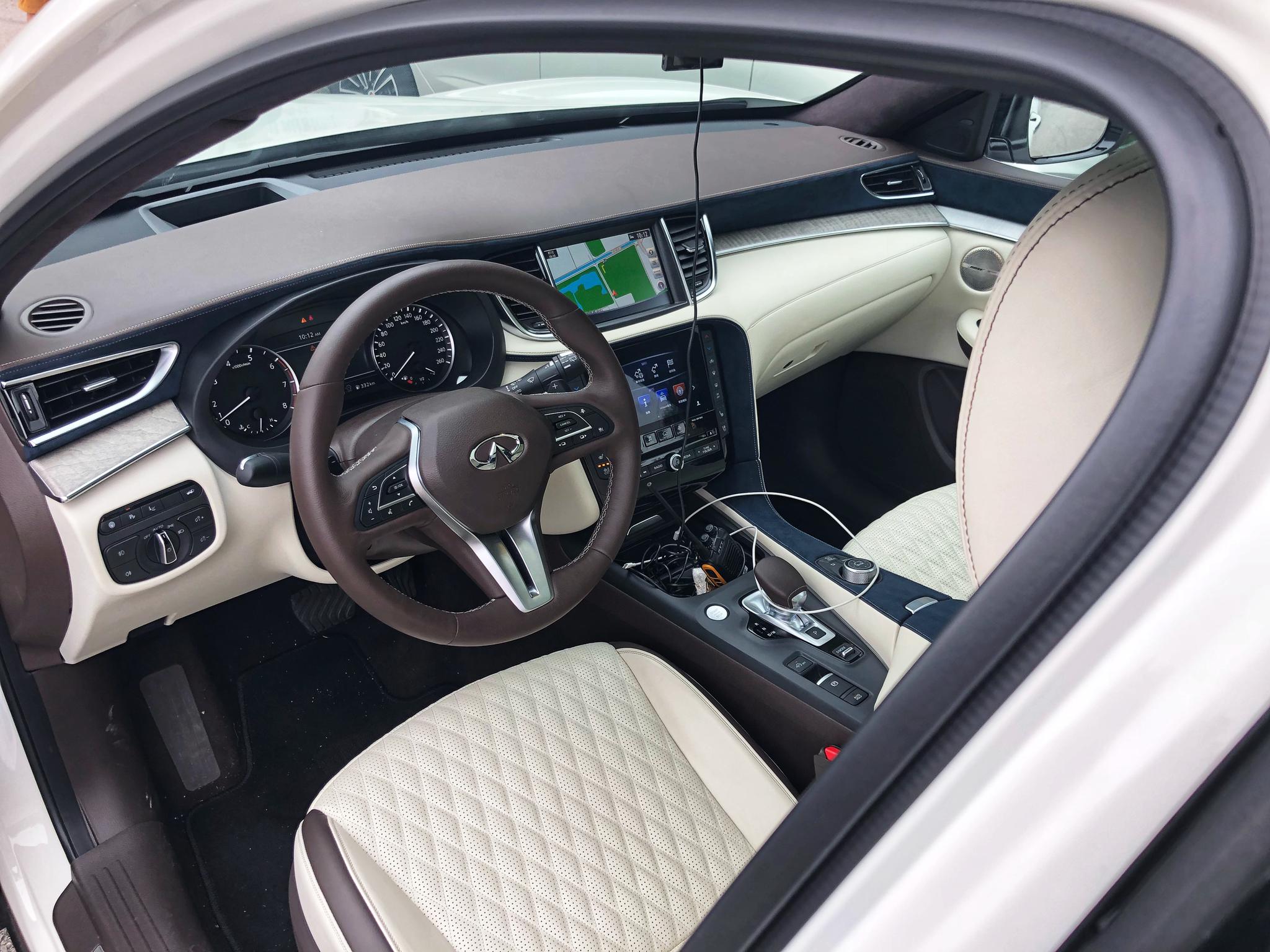 东风英菲尼迪qx50外观动感漂亮内饰前卫时尚2