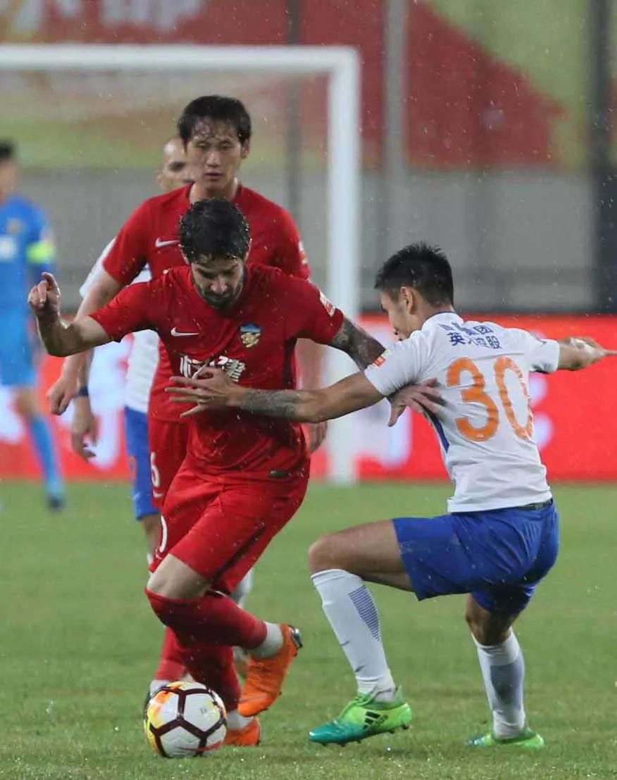 补时阶段被鲁能绝杀扳平 权健主场中超首胜何