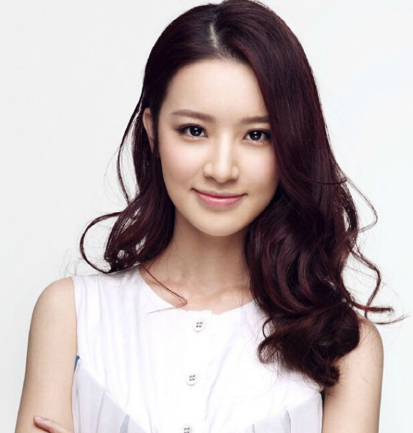 她是,巴啦啦小魔仙,里的方珍妮,如今现实生活中就是一位小仙女