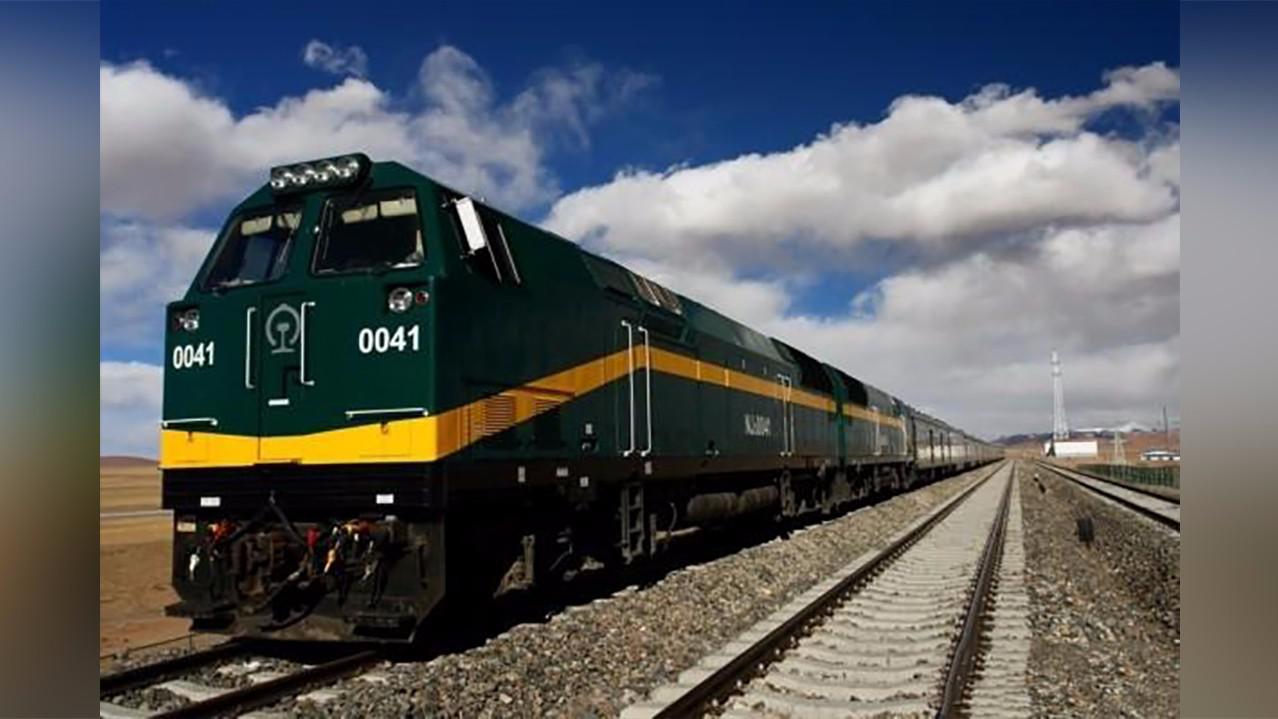 我国高铁建设那么发达,为什么青藏铁路还要进口火车头?