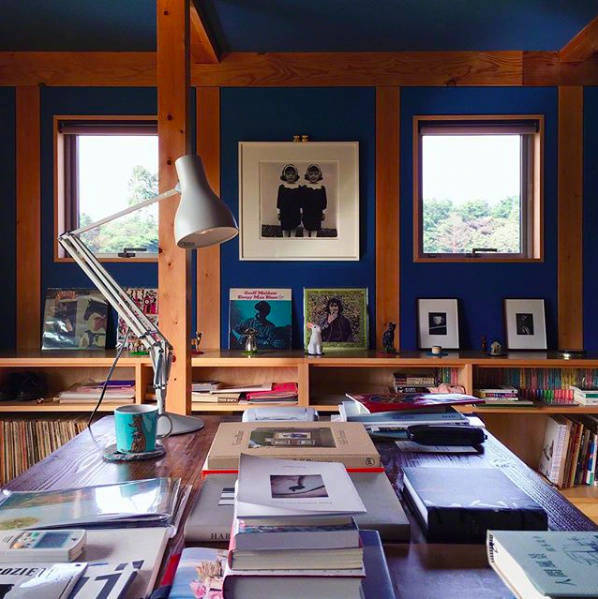 窗前的四季 | 日本艺术家奈良美智工作室窗前的景色