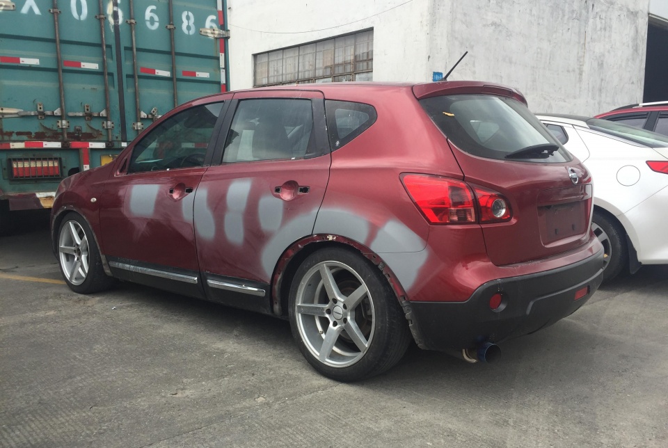 接手老妈的逍客改成低姿态,换了5套轮毂后终于找到理想状态!