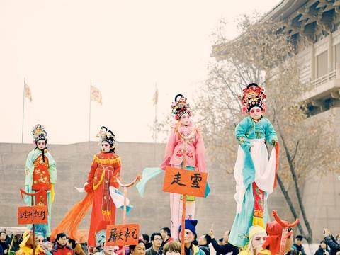 惊奇稳的”非遗“ :船张芯子社火|芯子|社火|着装_新浪新闻