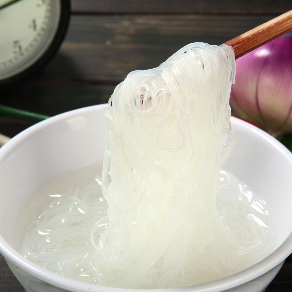 粉丝这样选,好吃干净还营养,煮上开水这样做,爽口还不费嚼