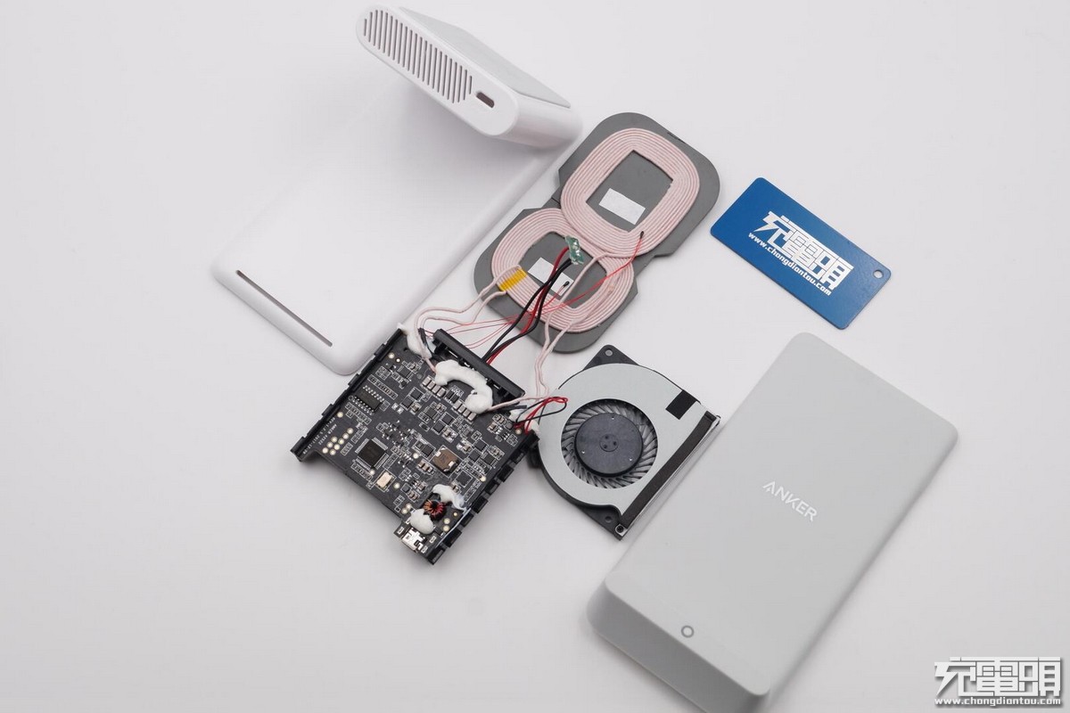 iphone x绝配!anker powerwave 7.5 stand立式无线充电器拆解