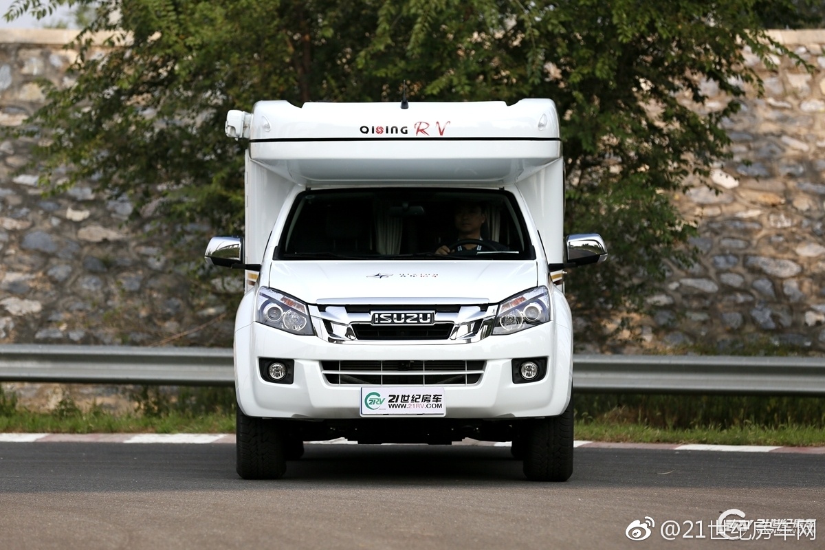 齐星单排五十铃d-max房车,指导价:42.8万元