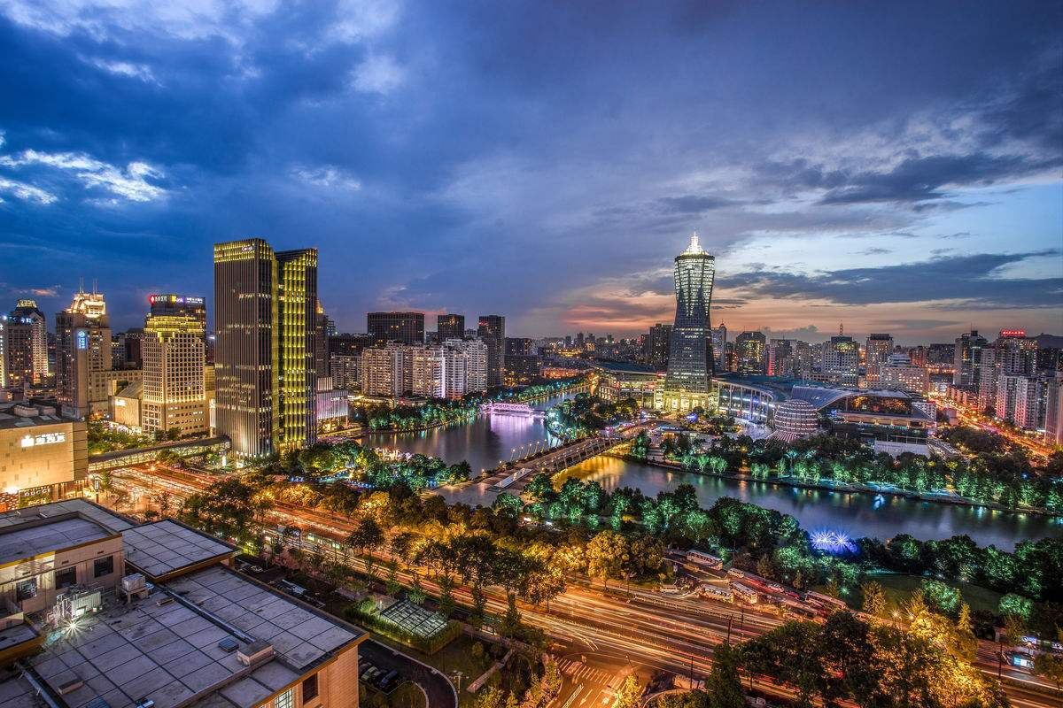 中国最具活力休闲城市:7年gdp翻了一倍,未来或成世界一线城市