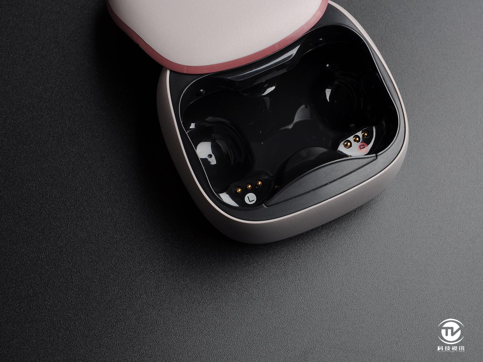 索尼WF-SP700N \/Bose SoundSport Free无线