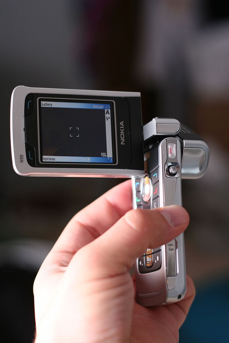 原来诺基亚手机能用10年 网友晒nokia n92现在还能用__财经头条