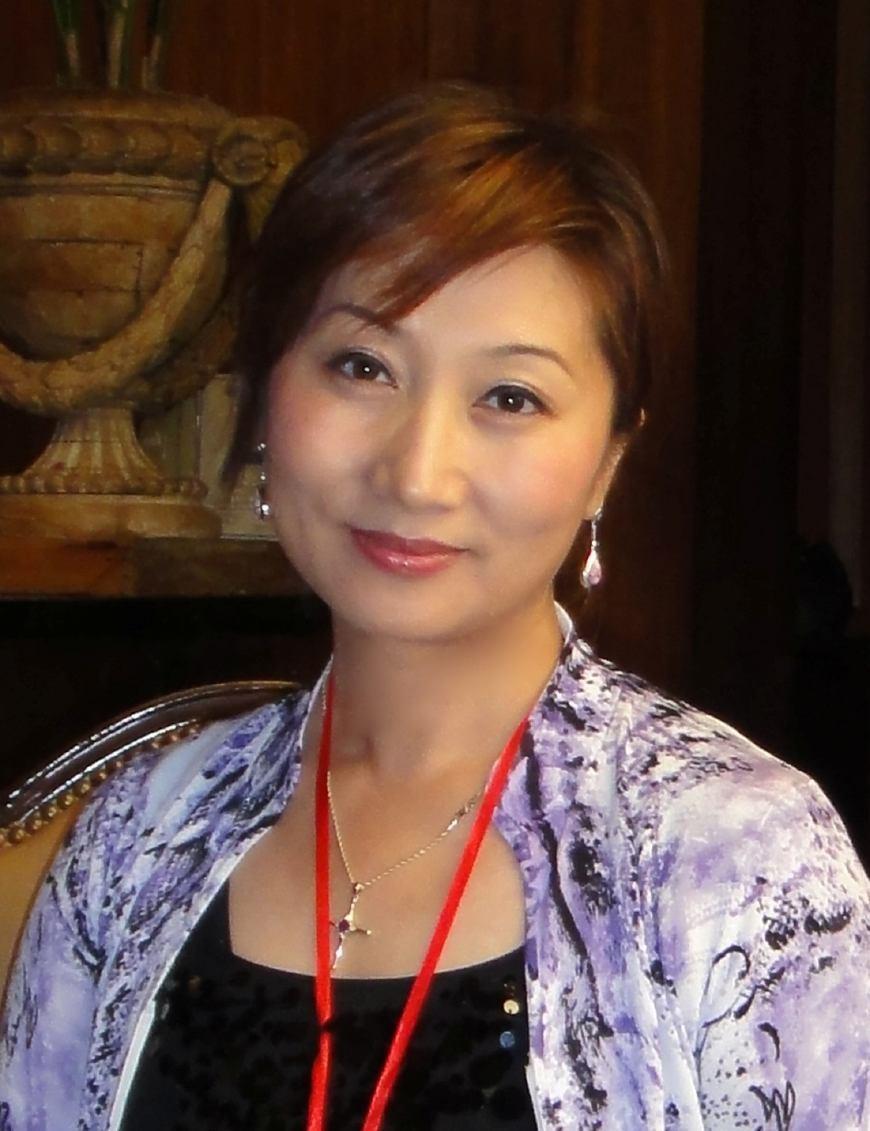 央视第一美女因胸围傲人多次被警告,今嫁大二十岁富豪生活幸福