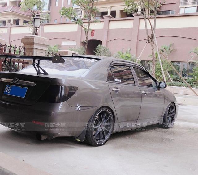 毕业后攒钱买了比亚迪f3车主痴迷改装停不下来