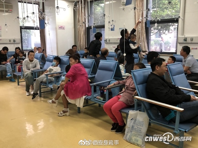 天气忽冷忽热感冒频发 医生:有这些症状尽快就医