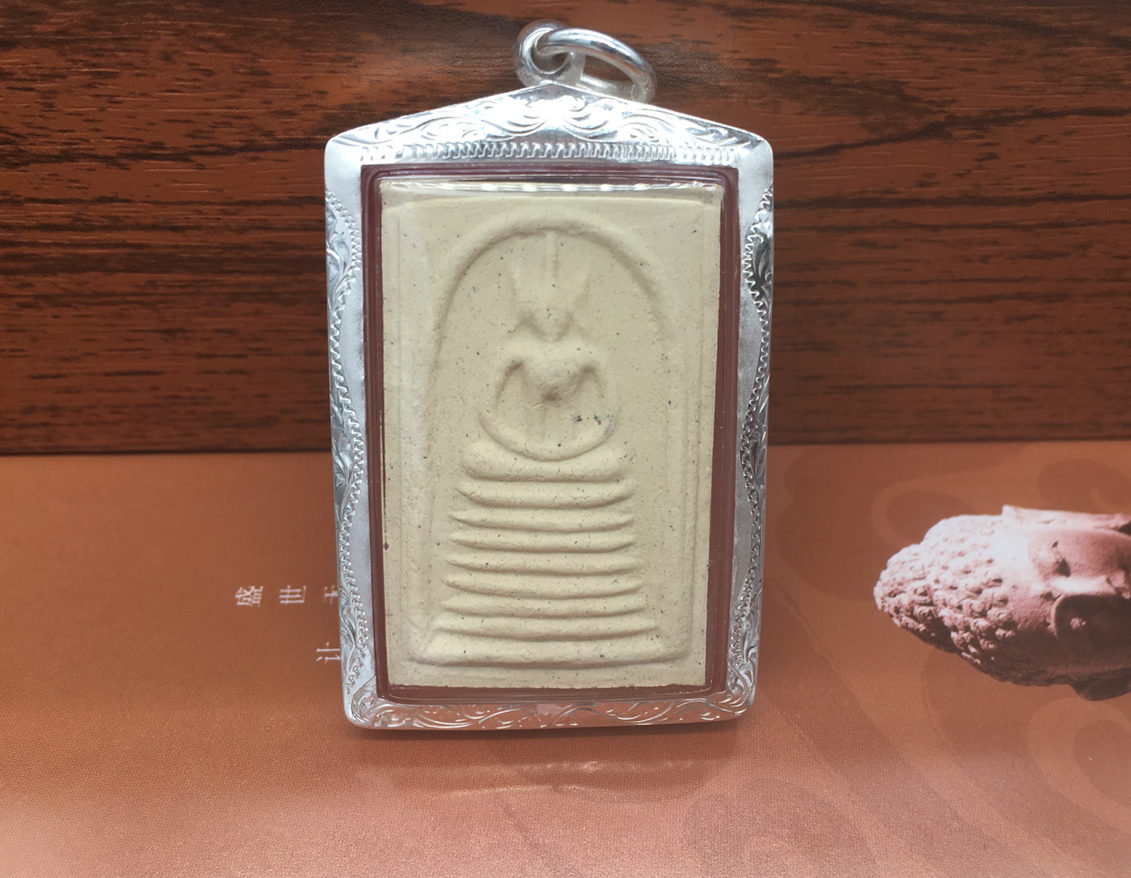 大耳崇迪佛介绍大耳崇迪佛鉴赏