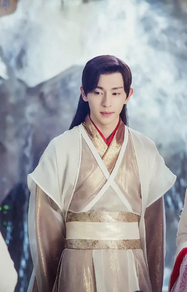 《香蜜沉沉烬如霜》旭凤10个造型,两个新郎装,你觉得哪套最好