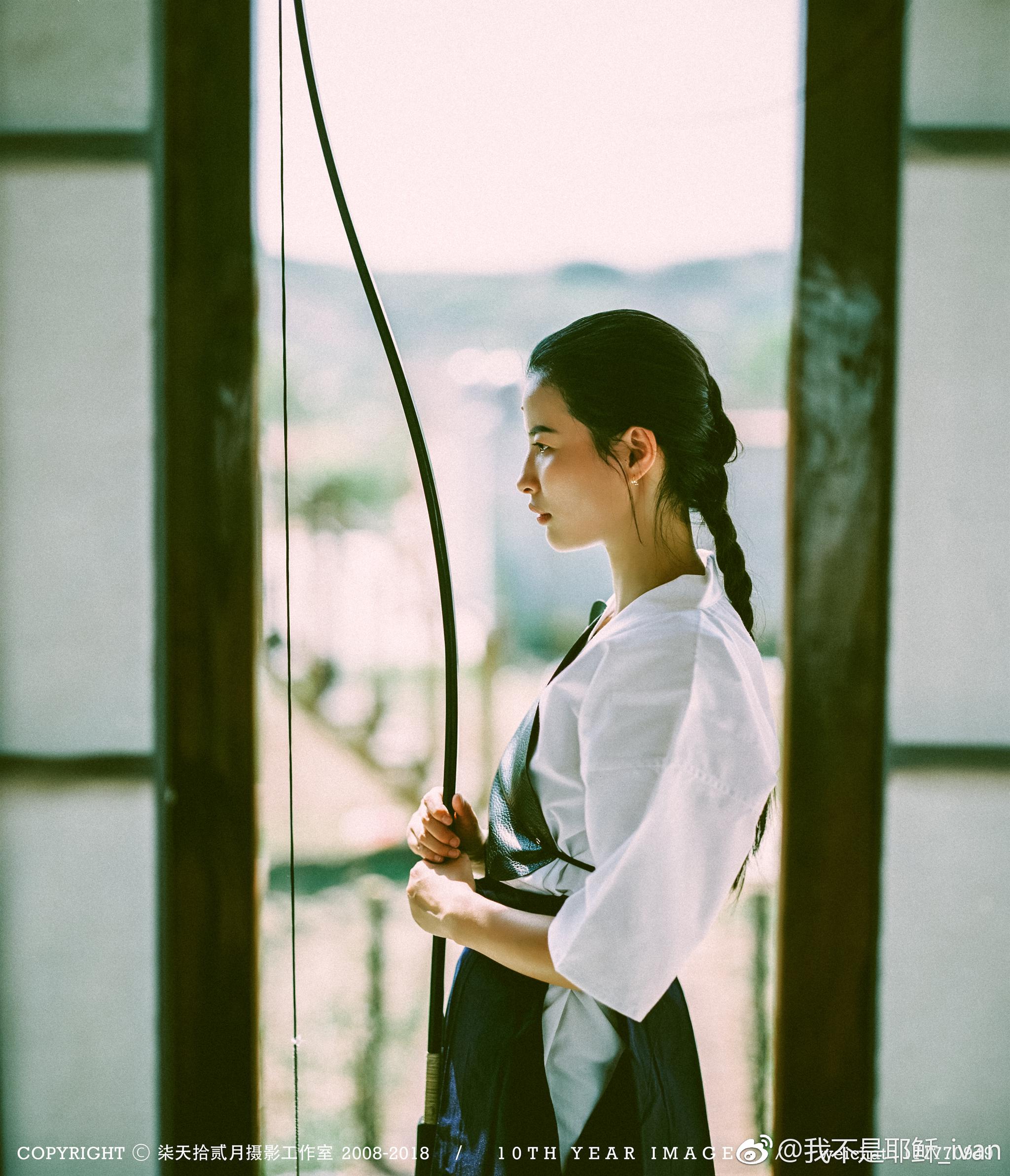 弓术. Pentax 6x7 + Fuji 160NS.|移轴|小盒|王竹子_新浪新闻