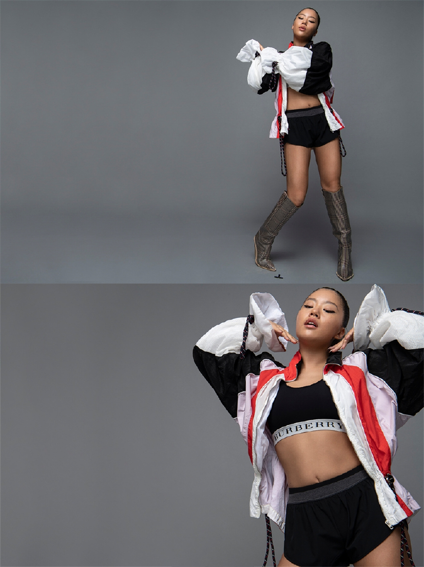 王菊时装周当开场模特,穿抹胸秀"赘肉",卸了浓妆差点没敢认