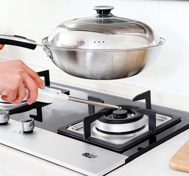 老婆在厨房灶台上动了点小聪明, 朋友们一片叫好!