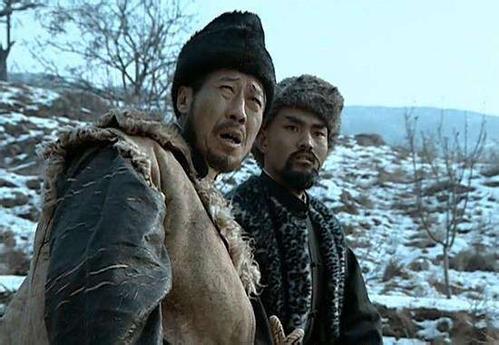 李云龙上山剿匪,谢宝庆撒丫子跑了,为什么山猫子不跟着跑呢?