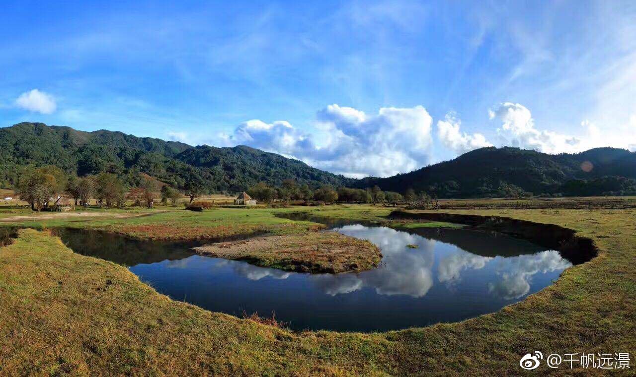 "诗蜜瓦底"是傈僳语,意为美丽的黄草坝.位于盈江县苏典乡