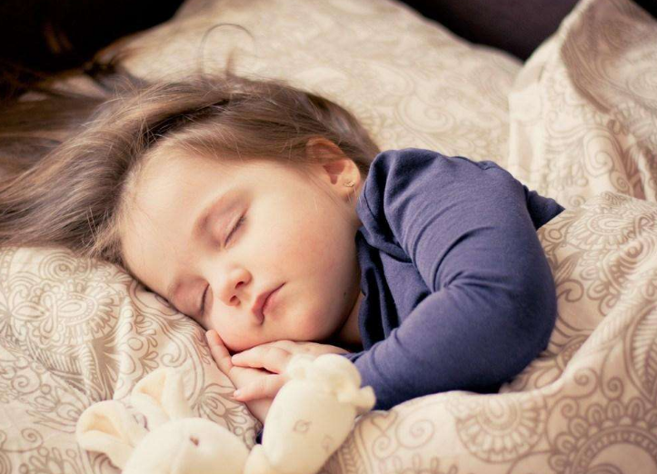 梦回昨夜，解析我在梦中生小孩的神秘之旅