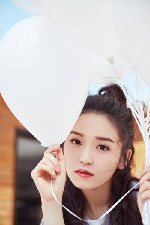 新生代小花金雯昕 清新演绎夏日恋歌