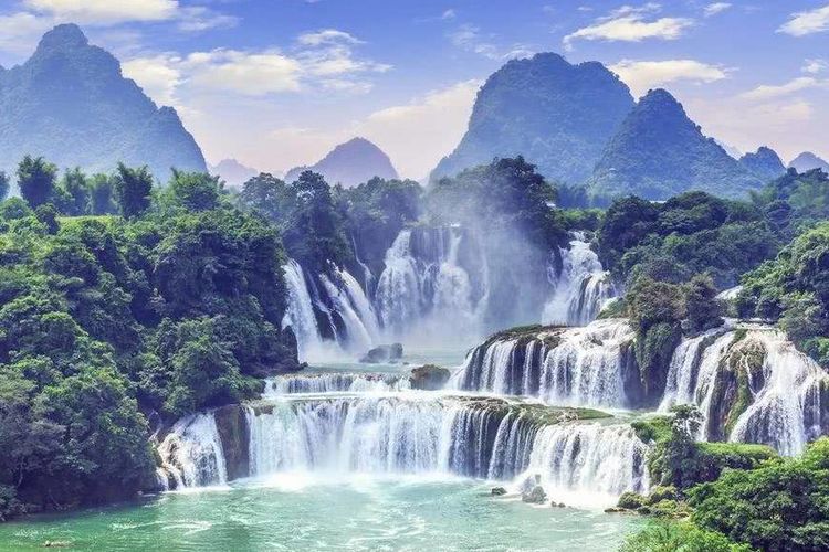 未来3年贵人绕身,财运高涨的生肖,赚钱停不了