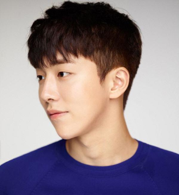 韩版《步步惊心》颜值爆表,王子团竟然全是"单眼皮"男生