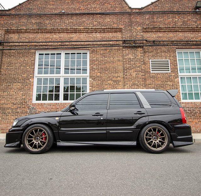 紧凑型suv不甘平凡玩改装,森林人摇身一变超帅黑武士!