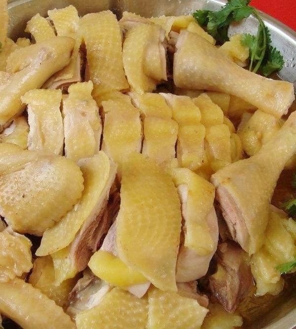 原只隔水蒸鸡——皮脆肉滑,保留鸡的原汁原味