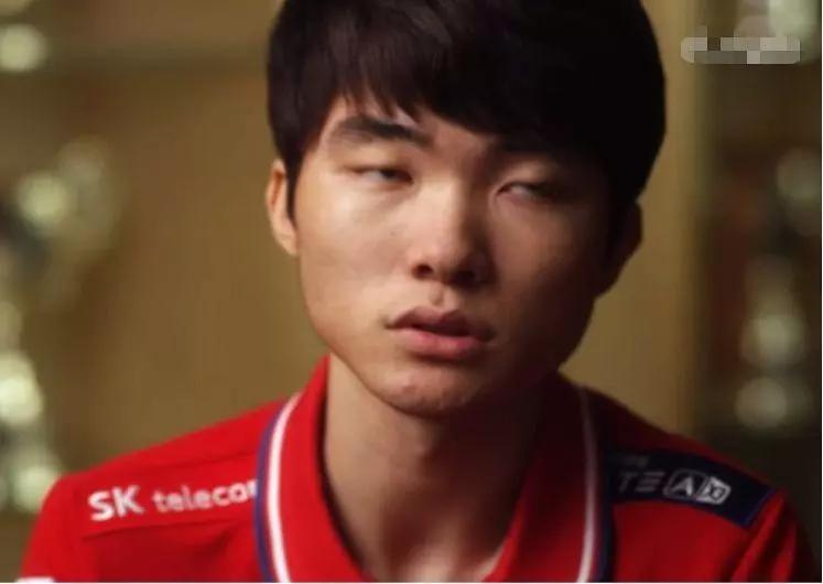 lol:faker首曝特殊嗜好?直言赛前必须化妆,不化丑的没法见人!