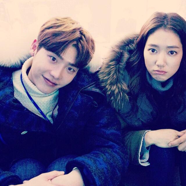 朴信惠否认恋情被d社打脸,男友不是李钟硕,颜值不输李敏稿!