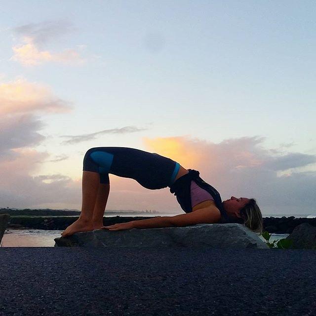 七式产后瑜伽让你轻松变辣妈,瘦身育儿两不误