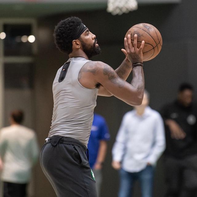 德鲁大叔现在叫复古大叔时隔两年欧文终于承认了自己的错误