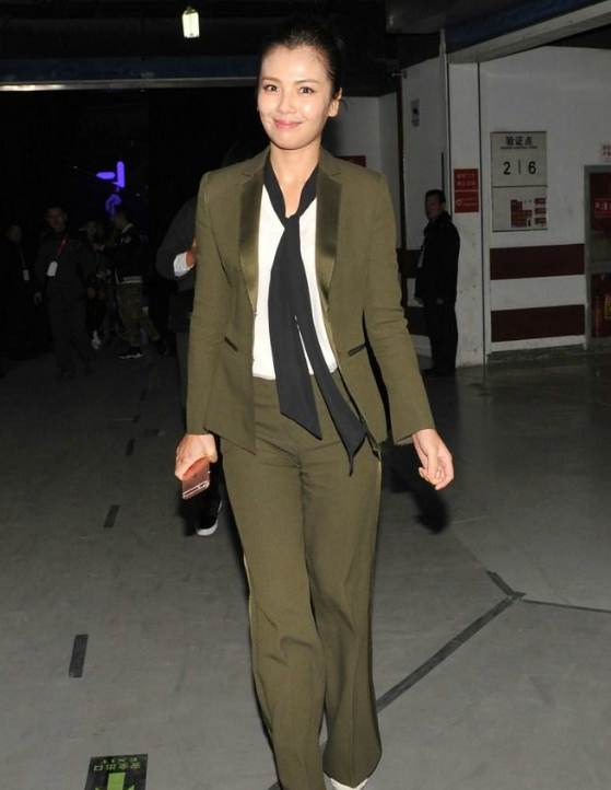 刘涛,气质出众,秀丽端庄的国民好媳妇