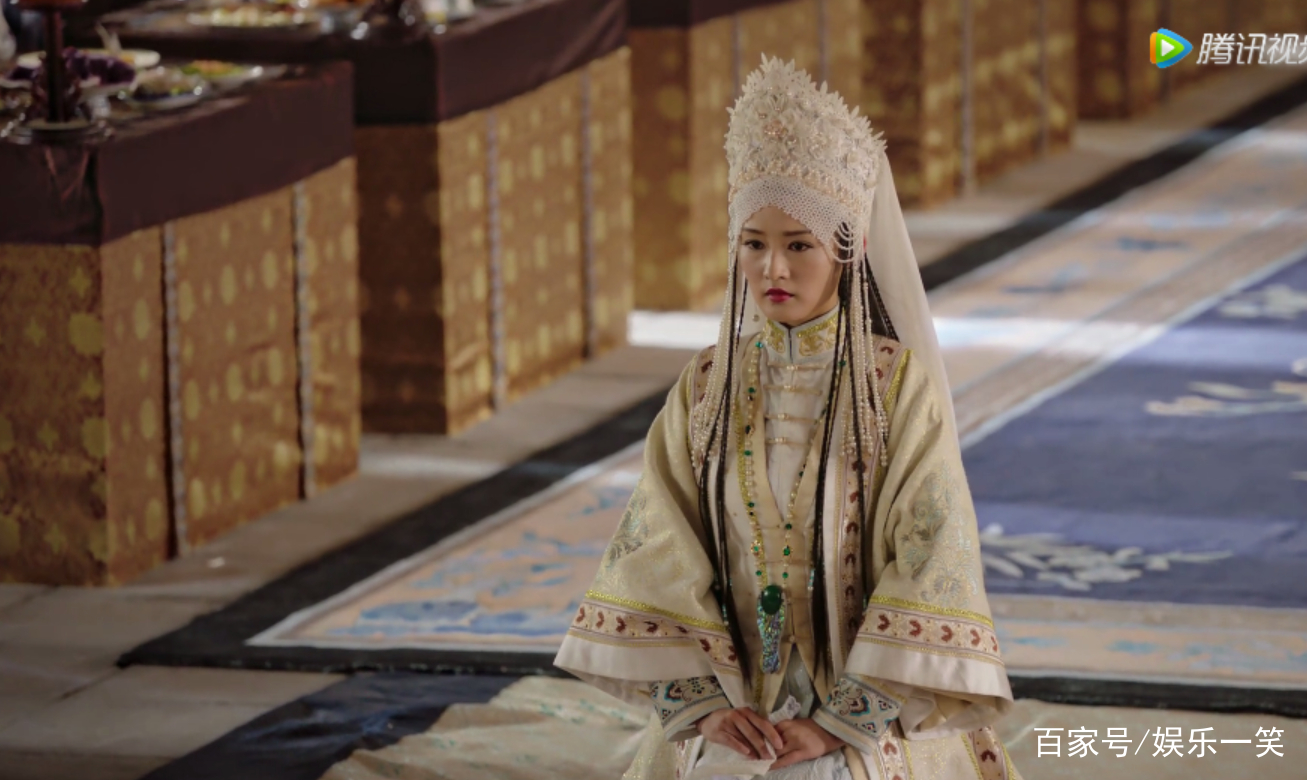 如懿传:皇上迷恋寒香见,如懿束手无策,海兰却一针见血划重点