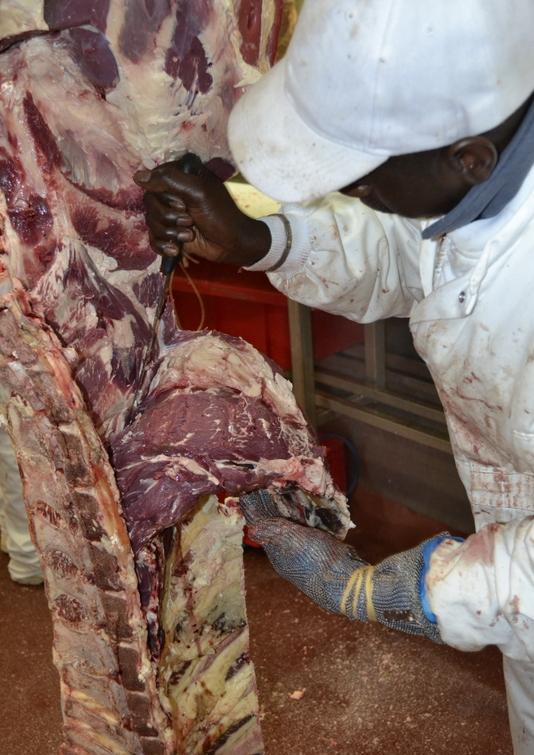 法国人也吃内脏,不过这种小牛肝foie de veau可不便宜,22欧一公斤这个