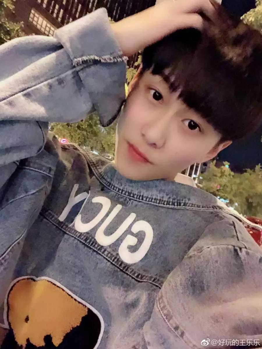 王乐乐频发文疑似新恋情评论区不起眼回复惹网友炮击