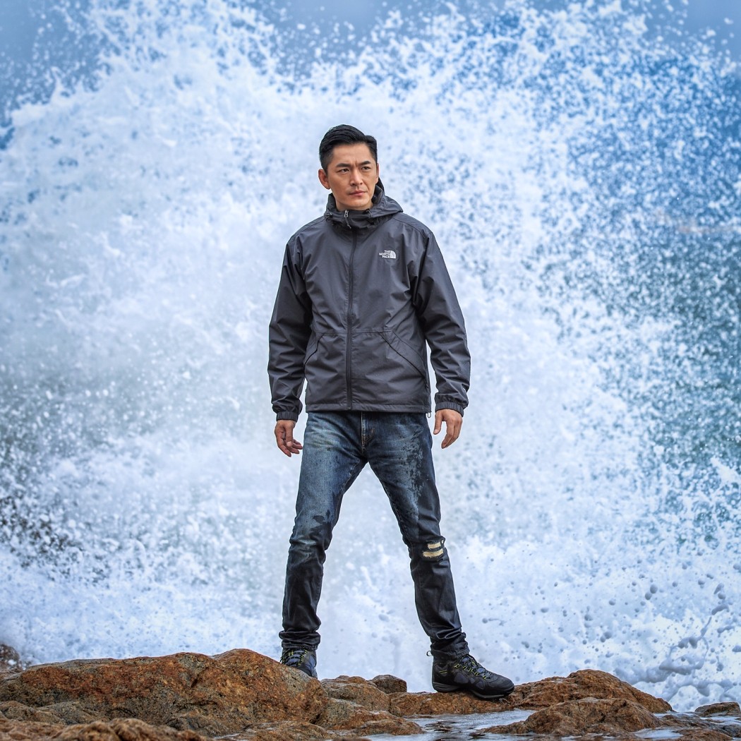 朱泳腾与张一山邂逅《毕业作品》 感叹可畏后生都是"老司机"