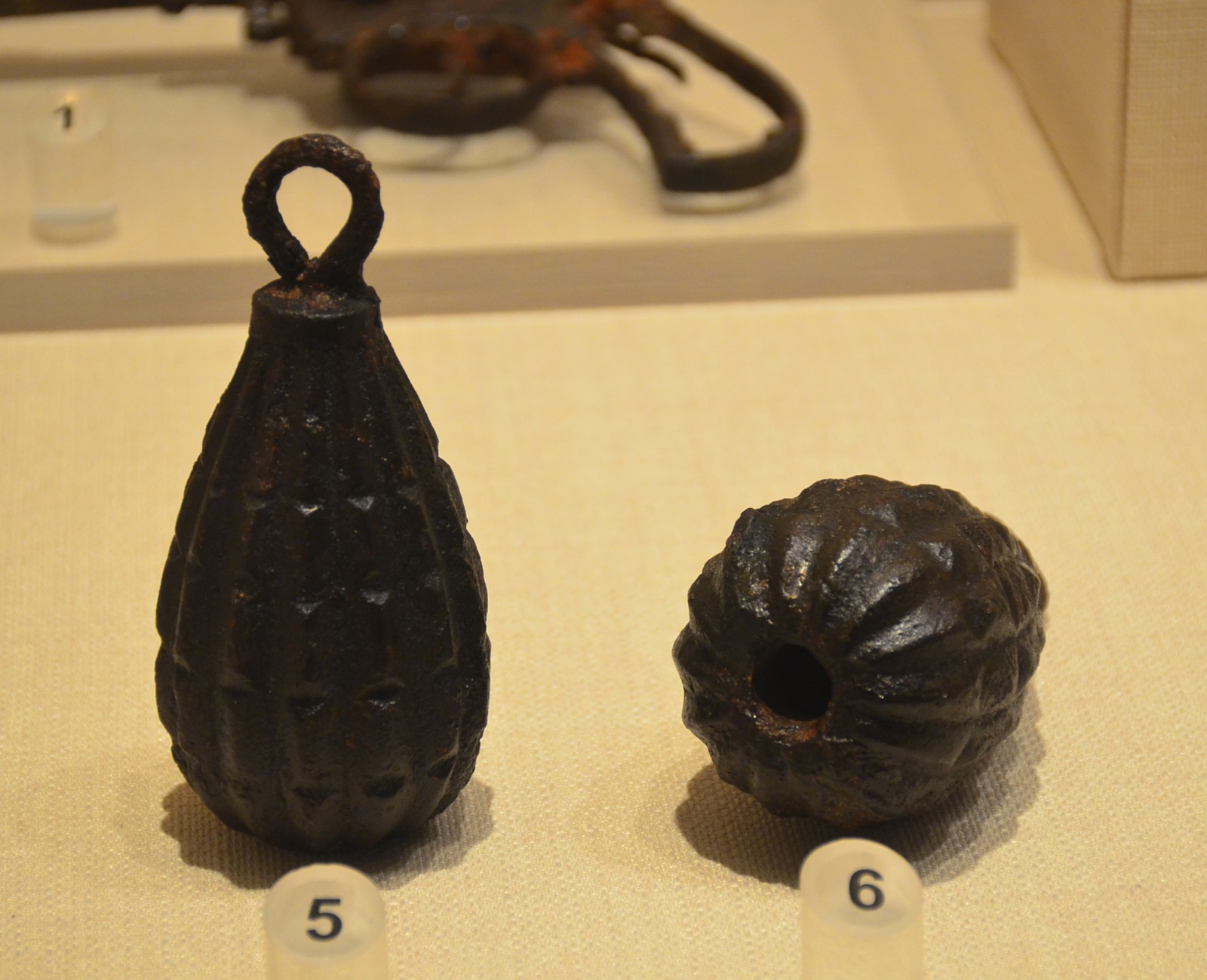 抗战时期的国军木棒手榴弹日军手雷抗日游击队手雷