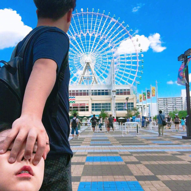 国外一对情侣拍摄的旅行"牵手"照 哈哈哈哈神经病啊