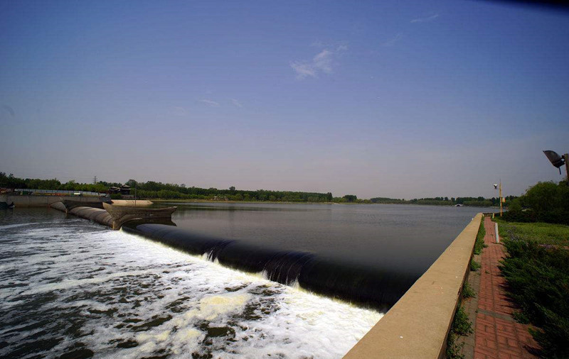 在古代交通还不是很发达人们出行要么依靠马车要么就是河运