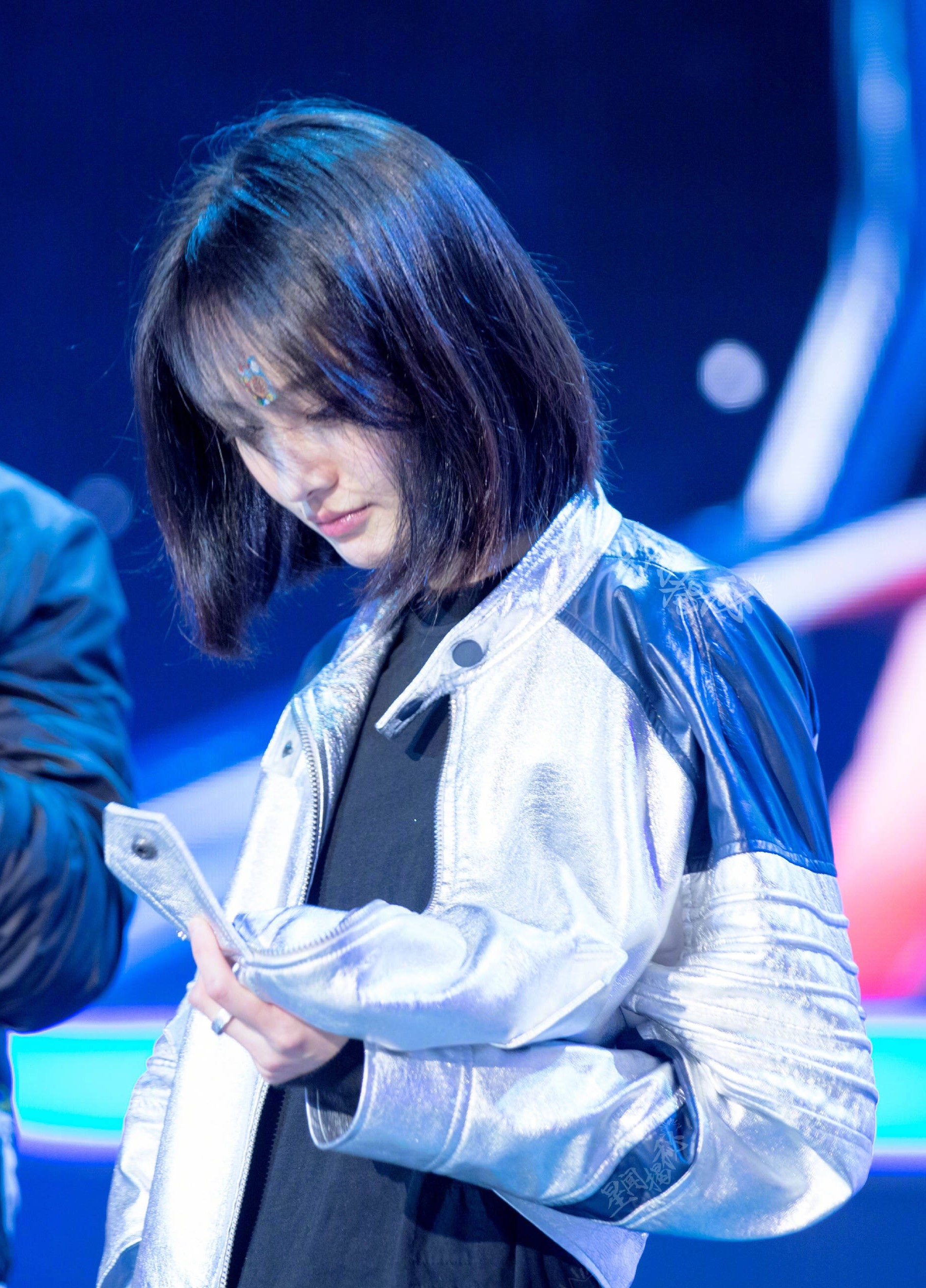 郑爽的"痘痘贴"是什么东西,可以祛痘吗?